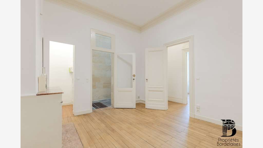 Bordeaux Saint-Genès - Bureaux idéal professions l
