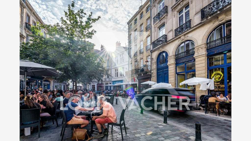 Vente Murs occupés 76m² à Bordeaux Grosse Cloche