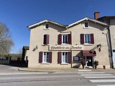 AV murs commerciaux restaurant au coeur des Dombes