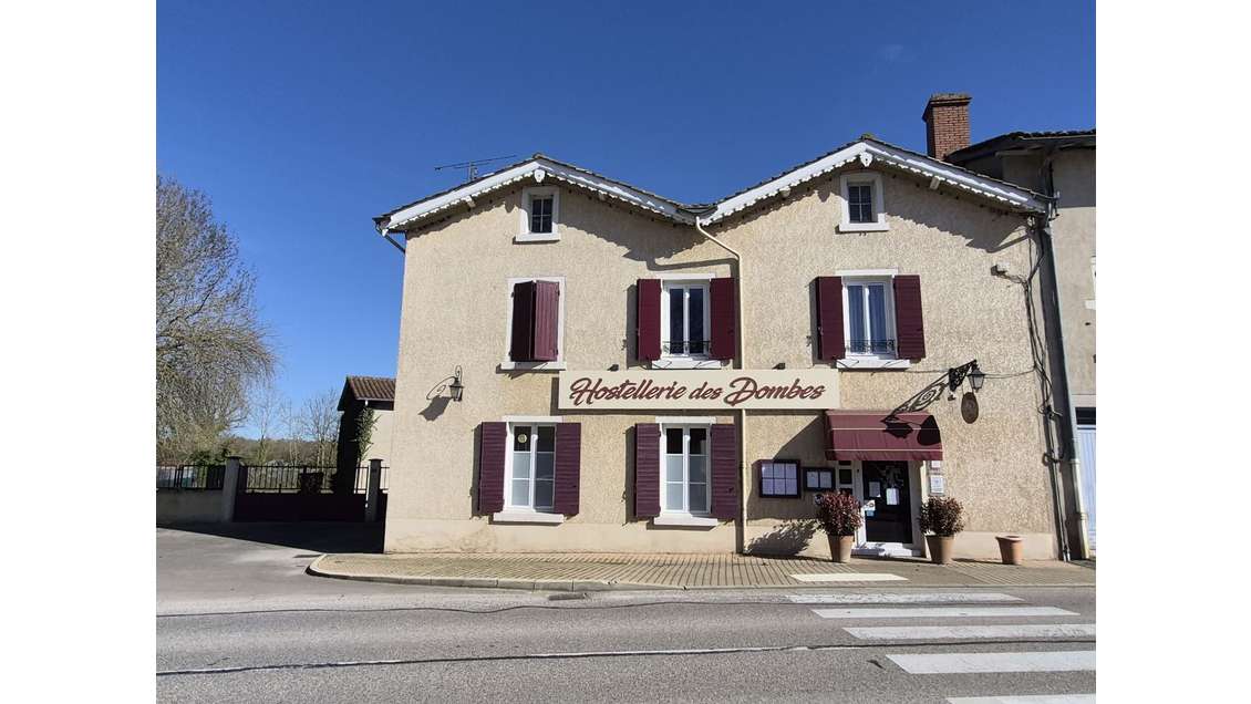 AV murs commerciaux restaurant au coeur des Dombes