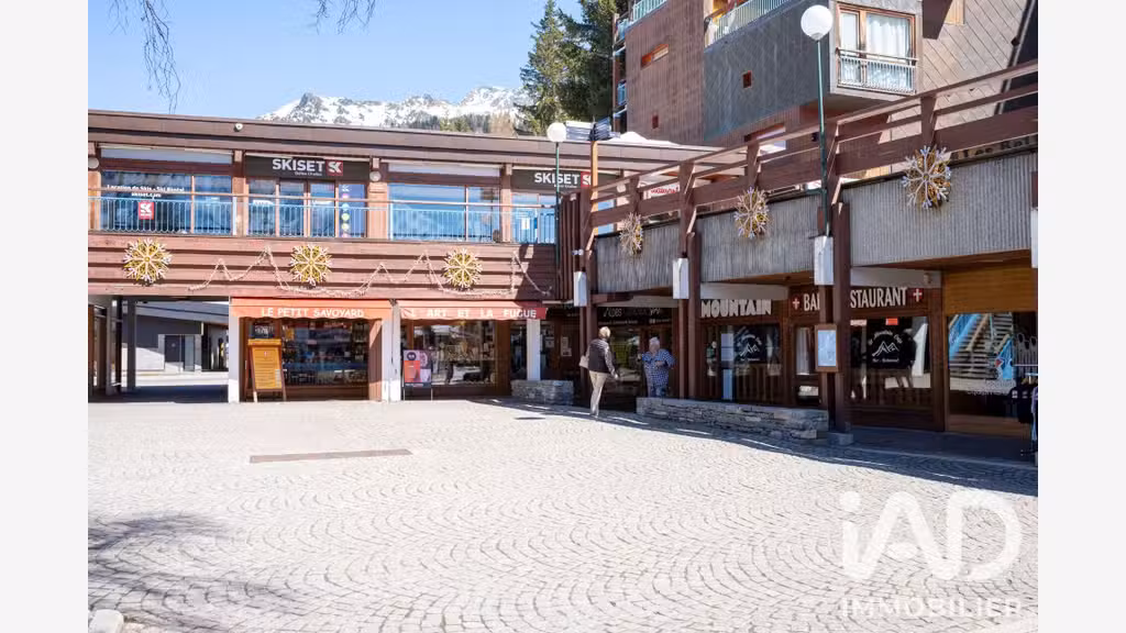 Vente murs commerciaux loués aux Arcs 1800