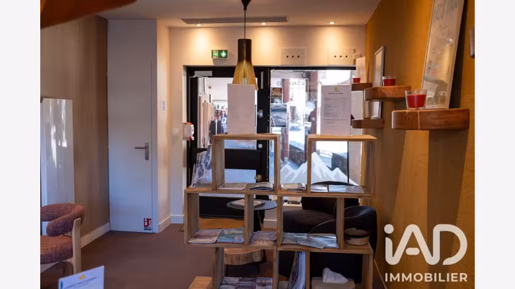 Vente murs commerciaux loués aux Arcs 1800