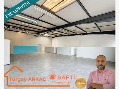 AV local commercial de 220m² à Bourgoin-Jallieu