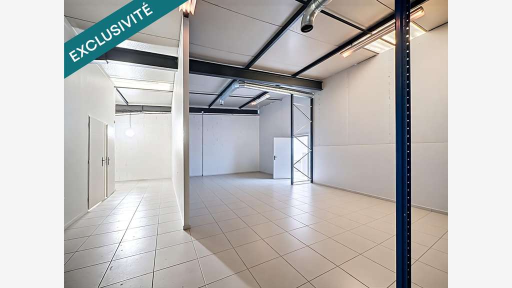 AV local commercial de 220m² à Bourgoin-Jallieu