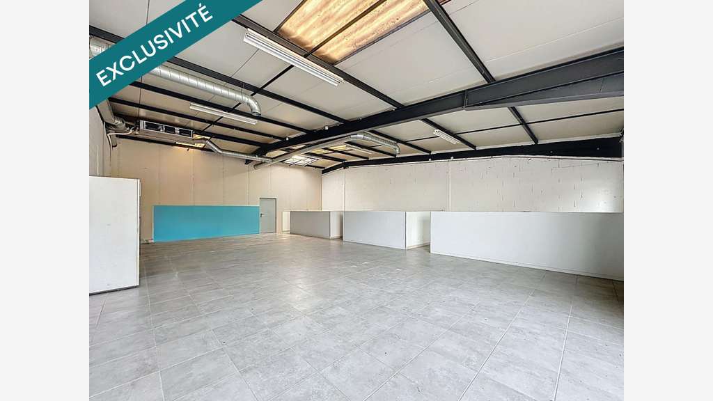 AV local commercial de 220m² à Bourgoin-Jallieu
