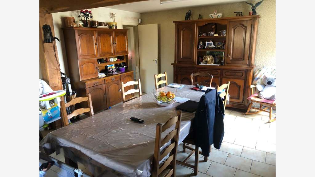 AV ensemble immobilier 7000m² idéal garage Bourth