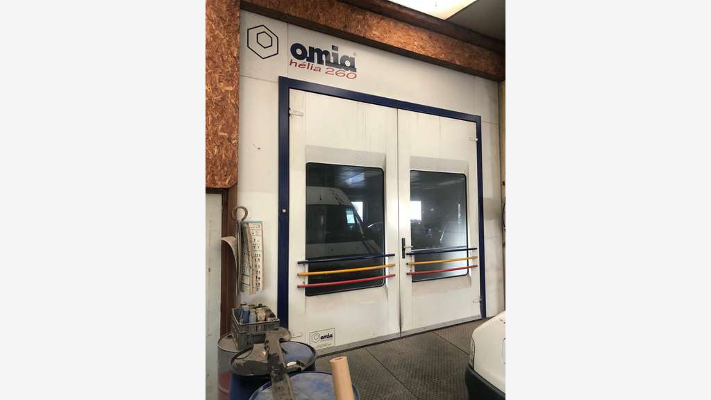 AV ensemble immobilier 7000m² idéal garage Bourth