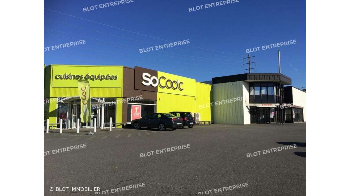 Vente locaux commerciaux 1400m² à Brest Kergaradec