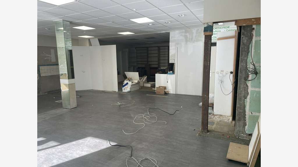 A vendre local commercial 150m² à Brest