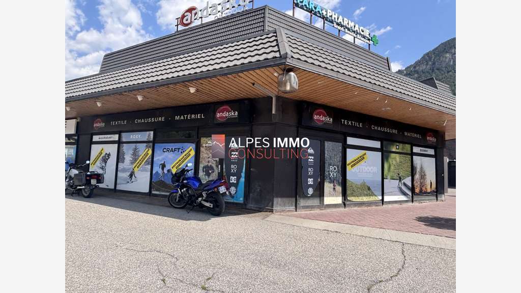Vente local commercial 400m² empl strat à Briançon