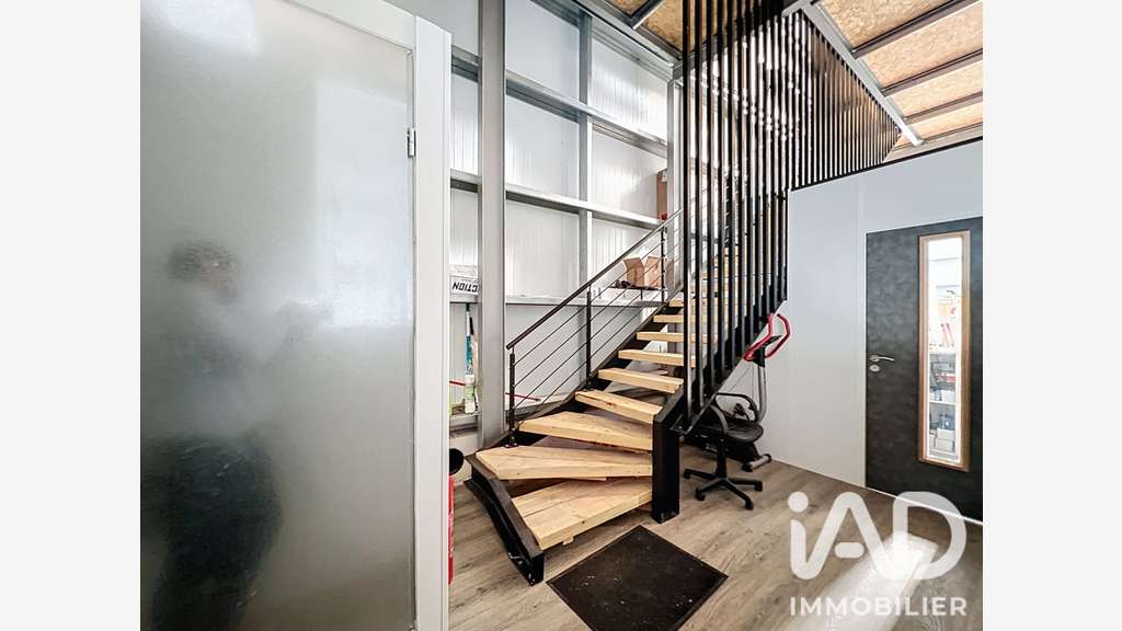 Vente local d'activité 192m² à Brie-Comte-Robert