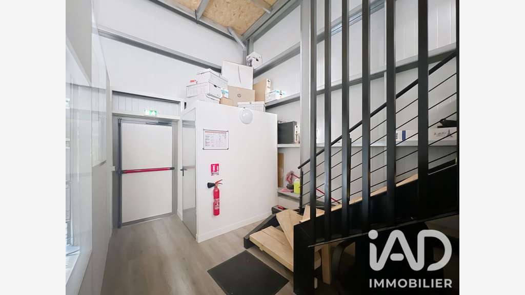 Vente local d'activité 192m² à Brie-Comte-Robert
