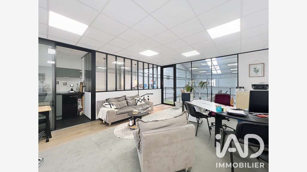 Vente local d'activité 192m² à Brie-Comte-Robert