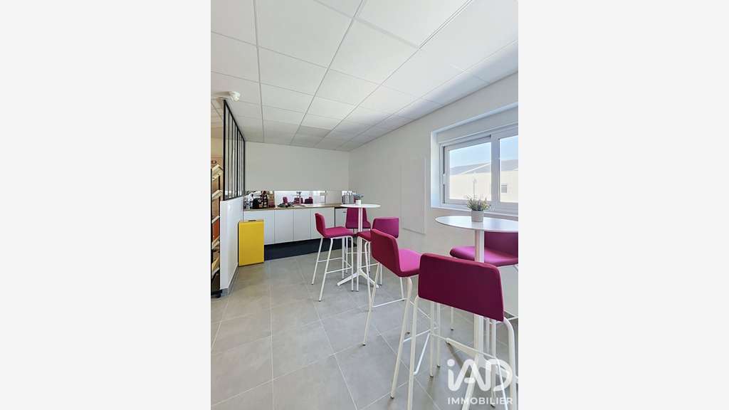 Cède local d'activité de 260m² à Brie-Comte-Robert