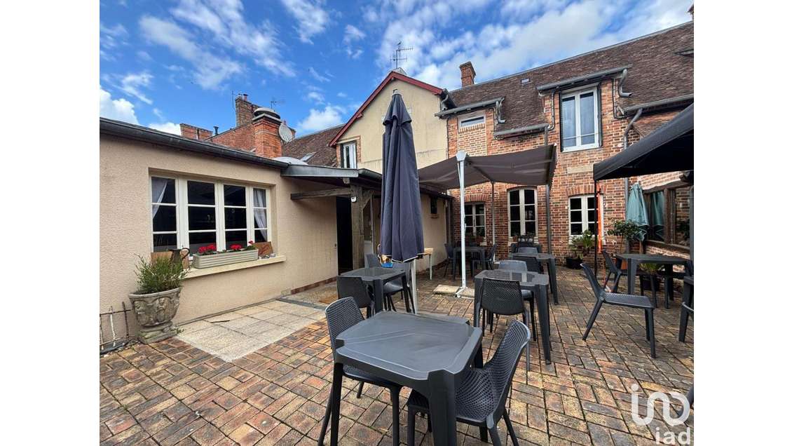 Murs commerciaux à Brinon-sur-Sauldre