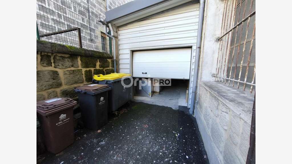 AV local commercial 237m² axe principal de Brive