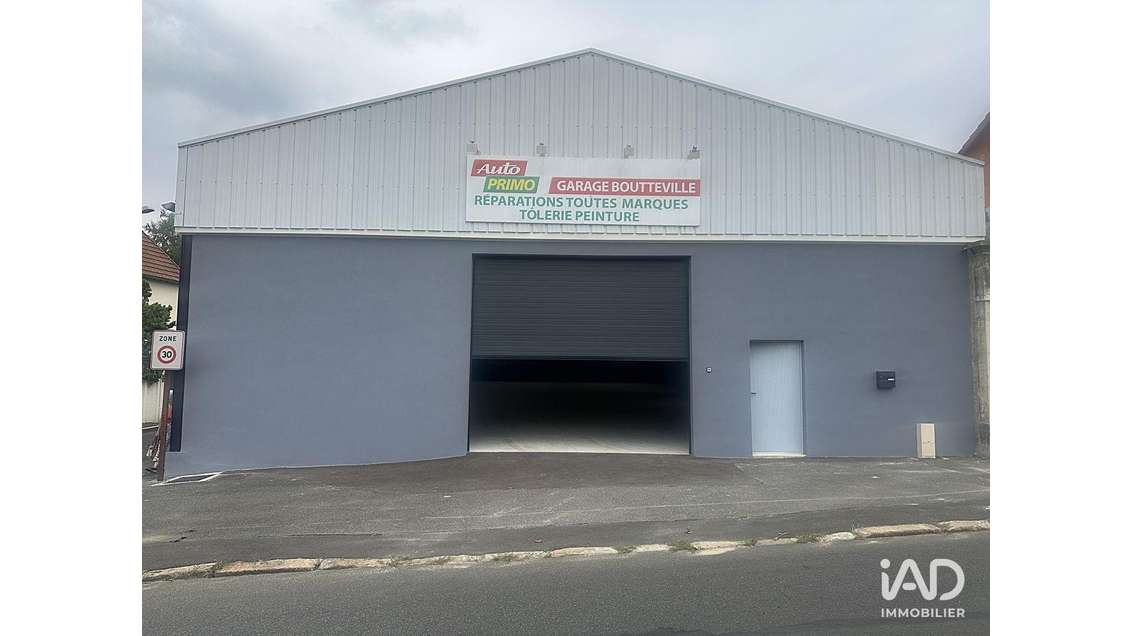 Local commercial à Brunoy