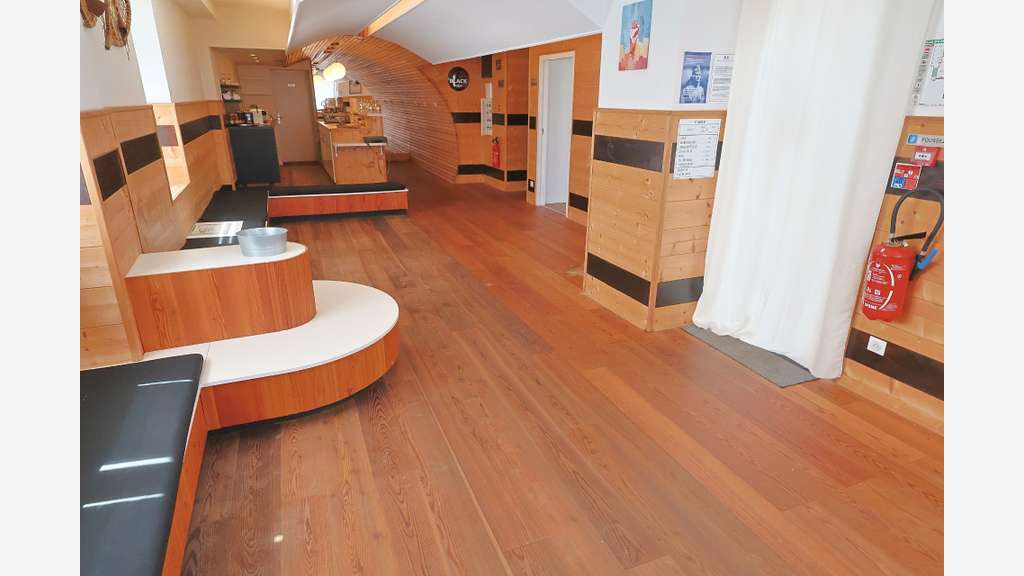 Local commercial 74m² de plain-pied à Bussang