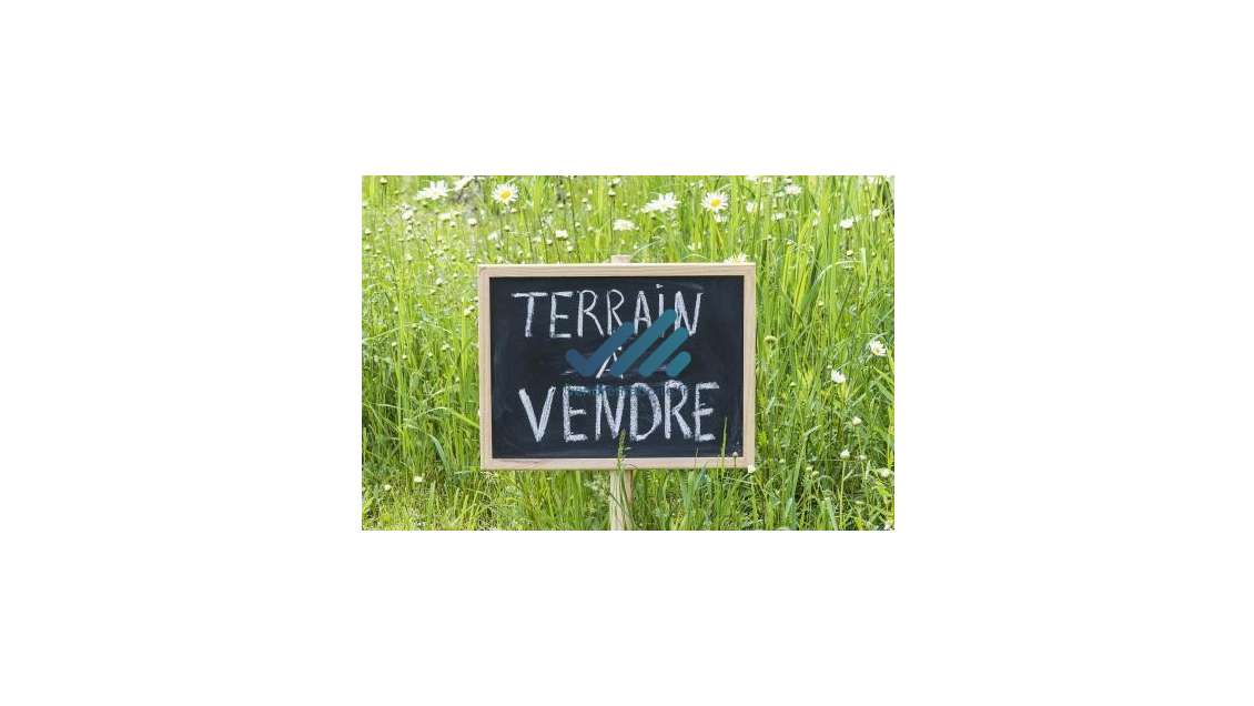 AV complexe avec terrain 1ha axe Caen Argentan