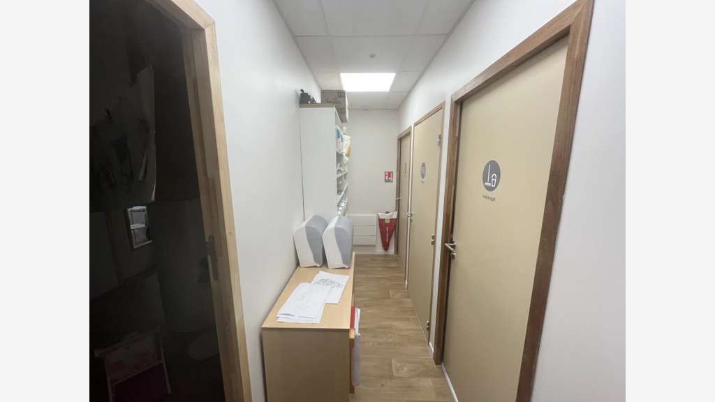 A vendre murs commerciaux 150m² à Cagnes sur Mer