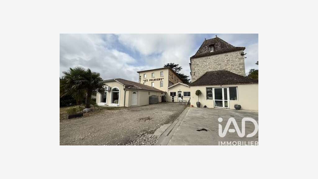 Vente bâtiment 1200m² sur 3 niveaux à Calignac