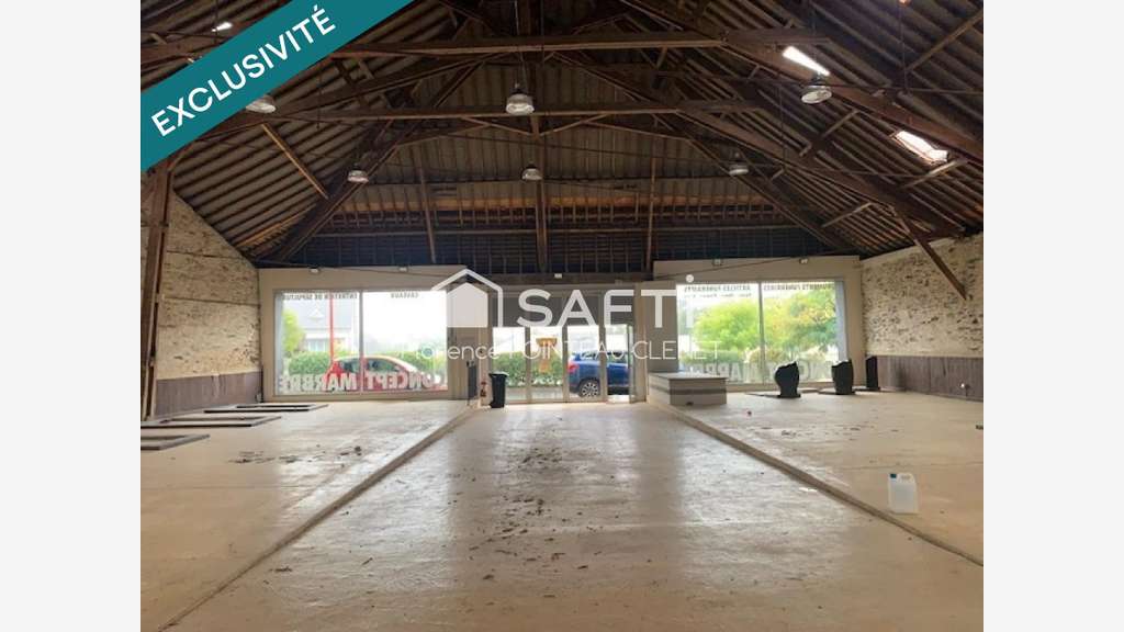 AV local commercial 800m² empl stratégique Candé