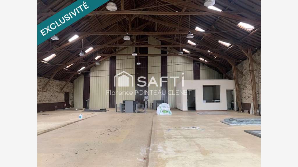 AV local commercial 800m² empl stratégique Candé