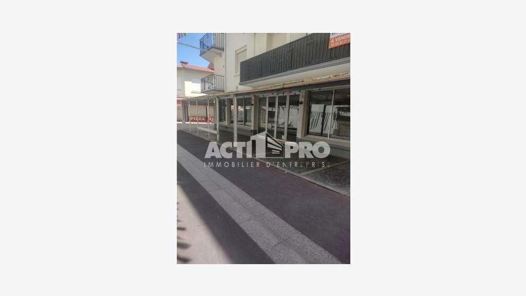 Vente locaux 149m² rue commerçante à Canet Plage
