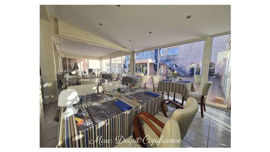 Exclusivité murs local commercial à vendre à Canet