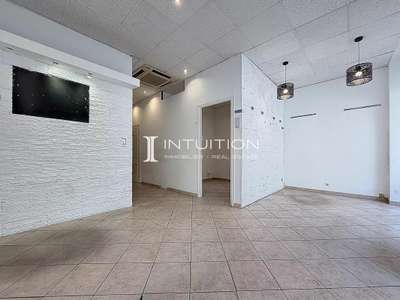 Vente Locaux commerciaux - Boutiques à Cannes