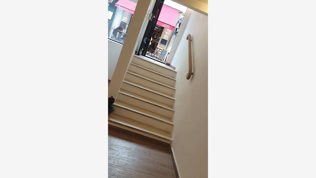A vendre murs commerciaux libres 72m² à Cannes