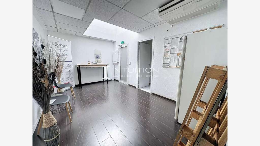 Local de 78m² à vendre à Cannes ZI Les Tourrades