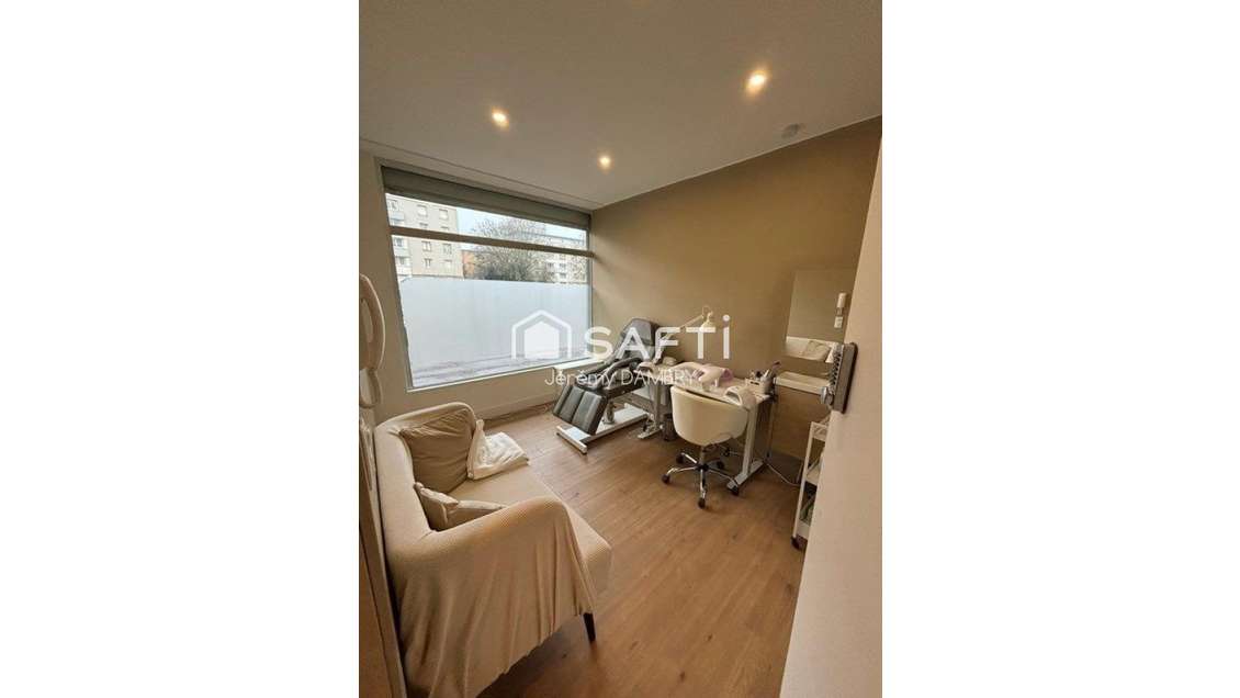 Vente cabinet médical 4 baux en cours à Capinghem