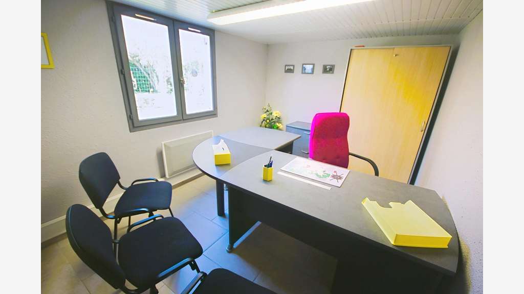 Vente local commercial 80m² à Carbon-Blanc