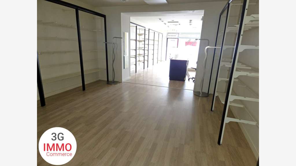 Vente local commercial 65m² centre-ville Carhaix