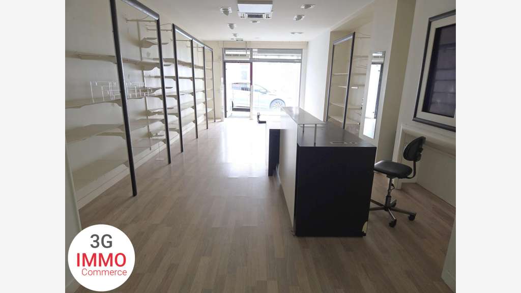 Vente local commercial 65m² centre-ville Carhaix