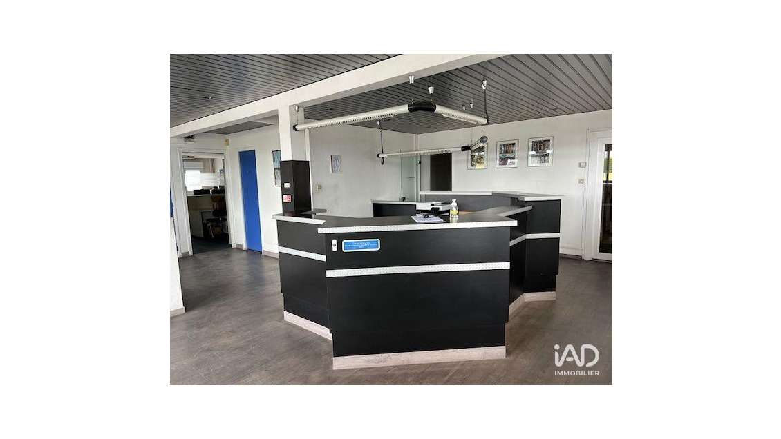 Vente bâtiment industriel 450m² à Carpiquet