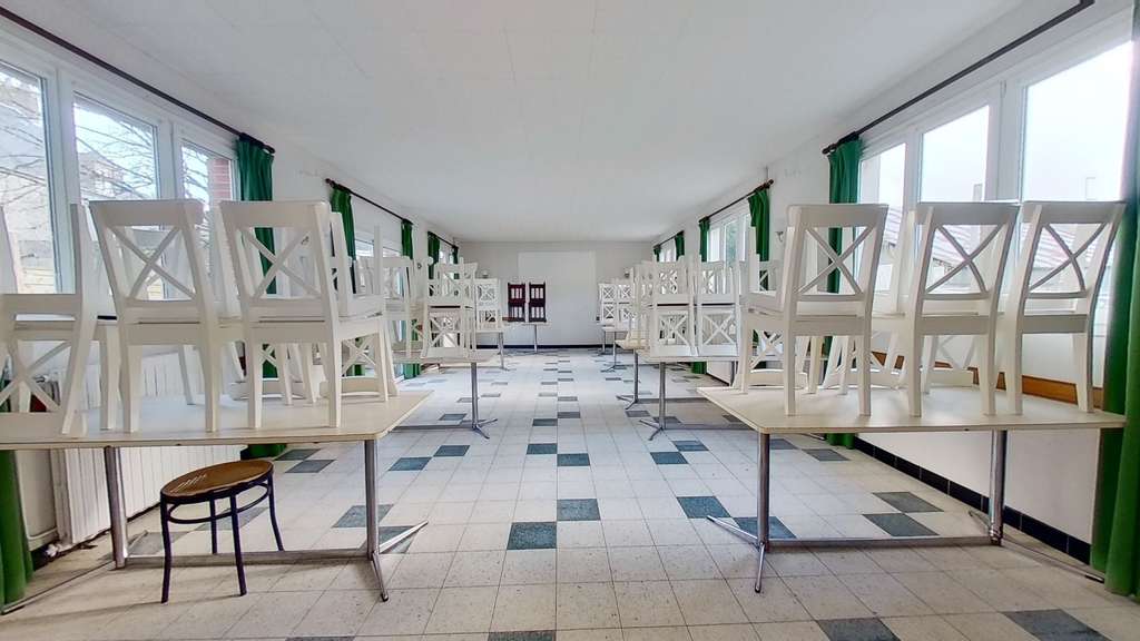 A vendre grande maison de charme à Carrouges
