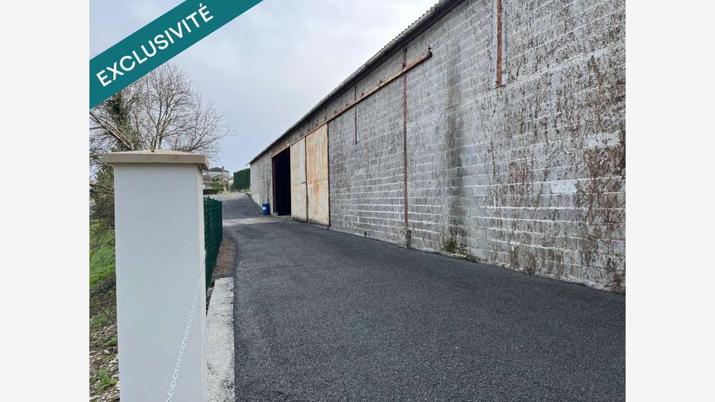 Vente bâtiment 675m² sur 1427m² à Castillonnès