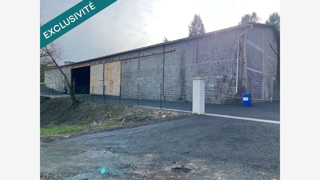 Vente bâtiment 675m² sur 1427m² à Castillonnès