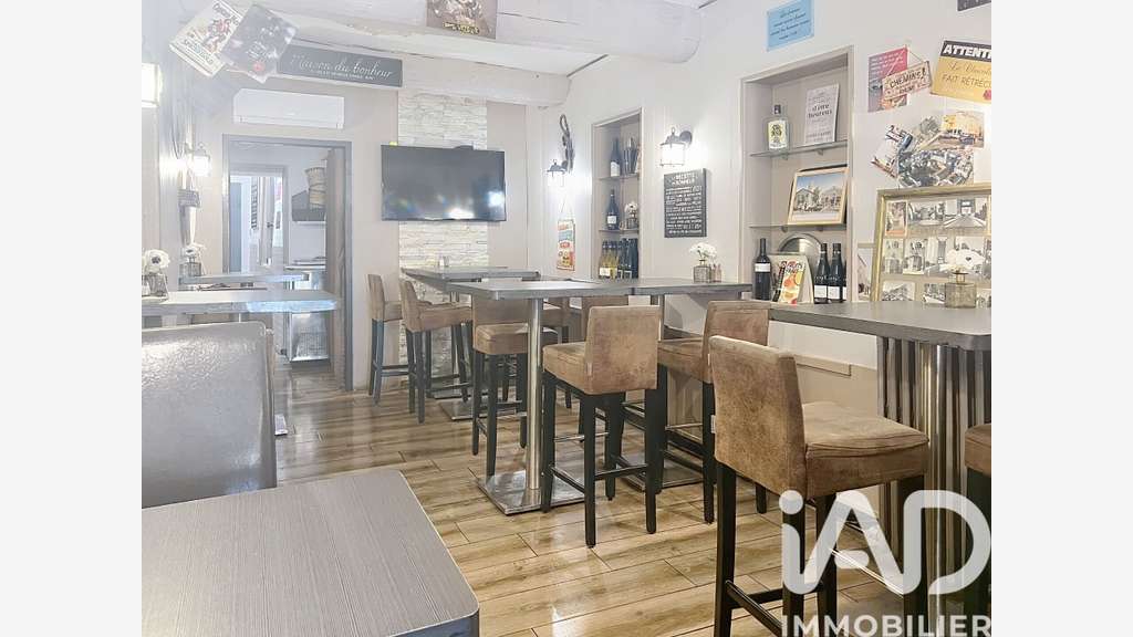 Vente local commercial à Cavaillon Place Cabassole