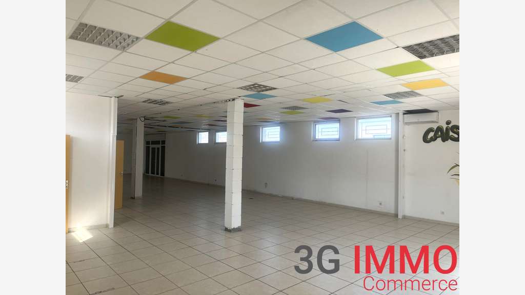 Vente local commercial 160m² à Cazouls-lès-Béziers