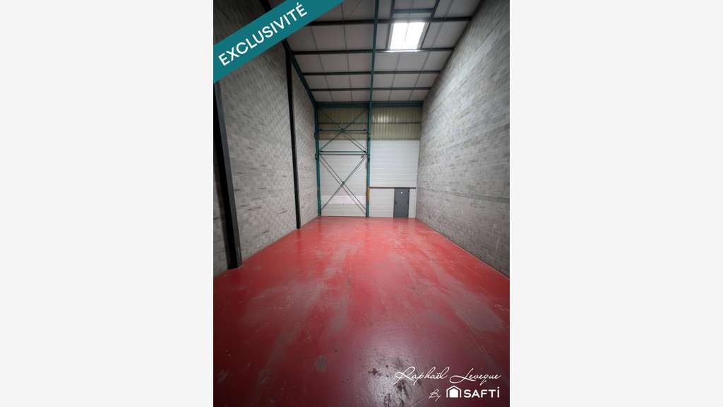 Vente local commercial 160m² avec cour à Chabeuil