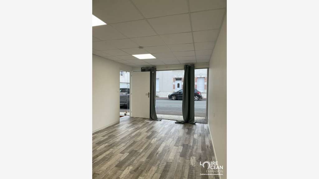 Local commercial 50m² à vendre à Challans centre