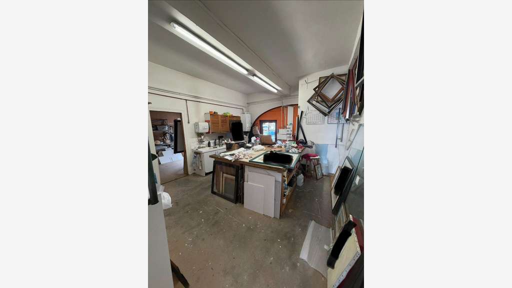 Vente local 100m² + parking quai de Saône à Chalon