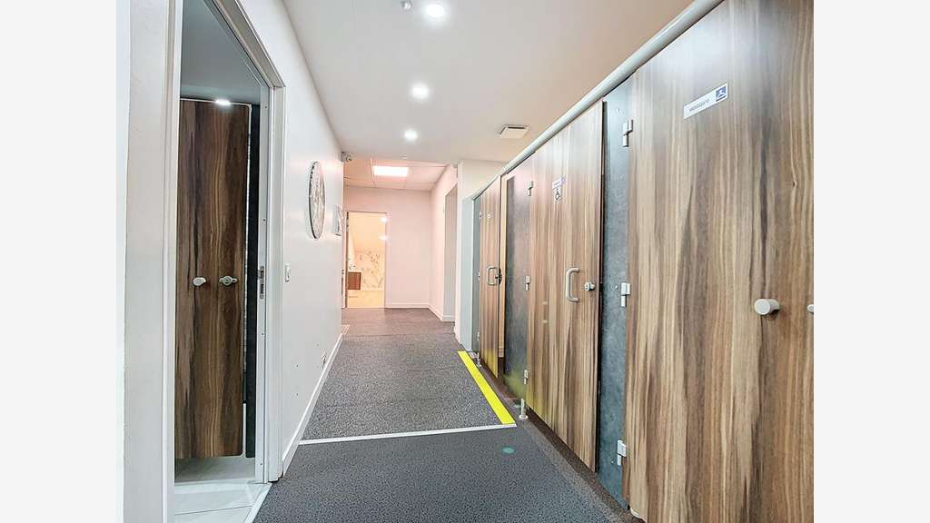 AV murs libres local commercial 500m² à Chambéry