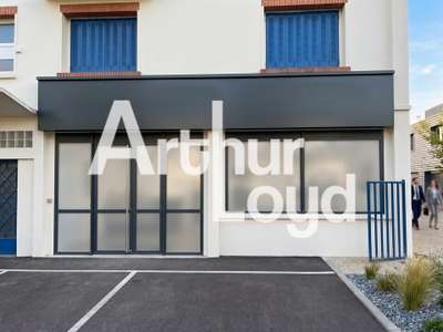 CHAMBÉRY - LOCAL COMMERCIAL à vendre