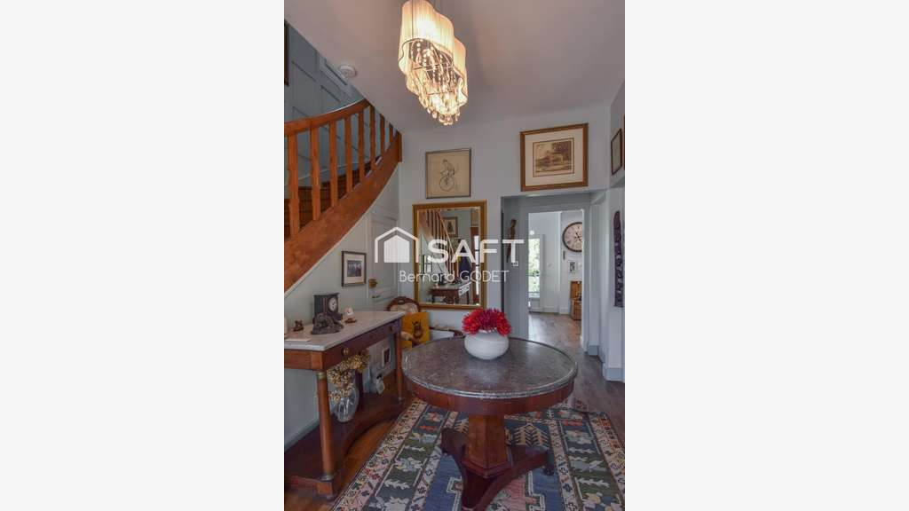 PENSION FÉLINE HAUT DE GAMME + MAISON D’HABITATION