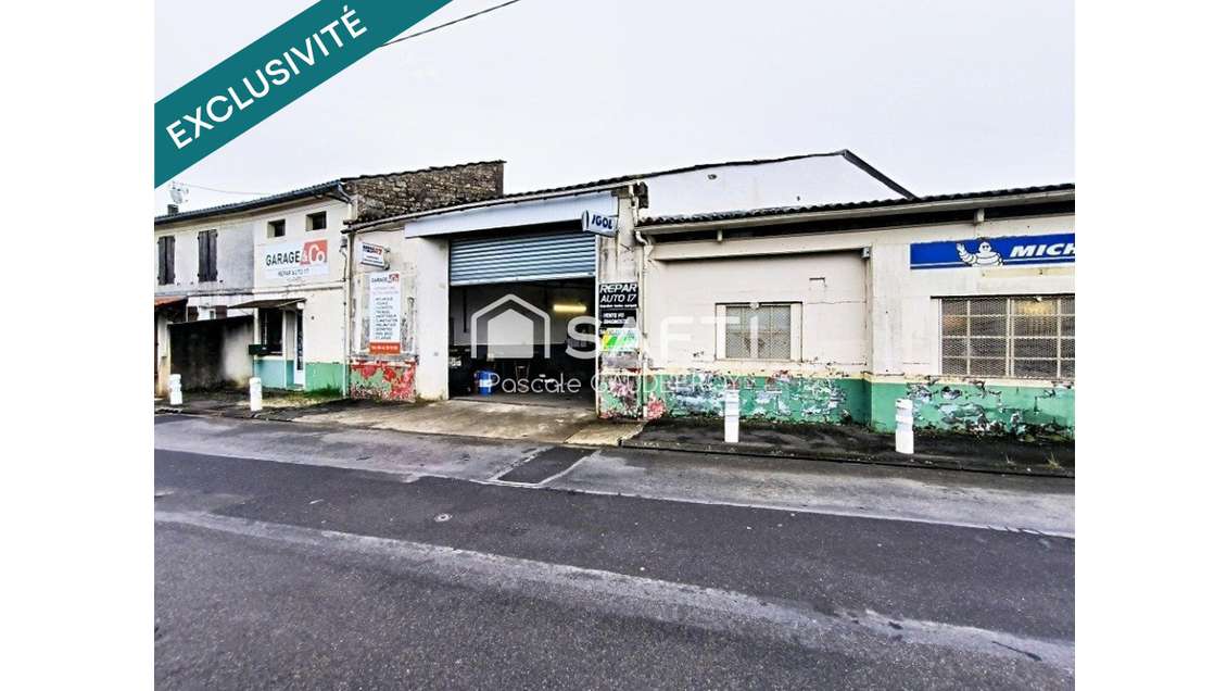 Vente local garage sur 2559m² à Champagnolles
