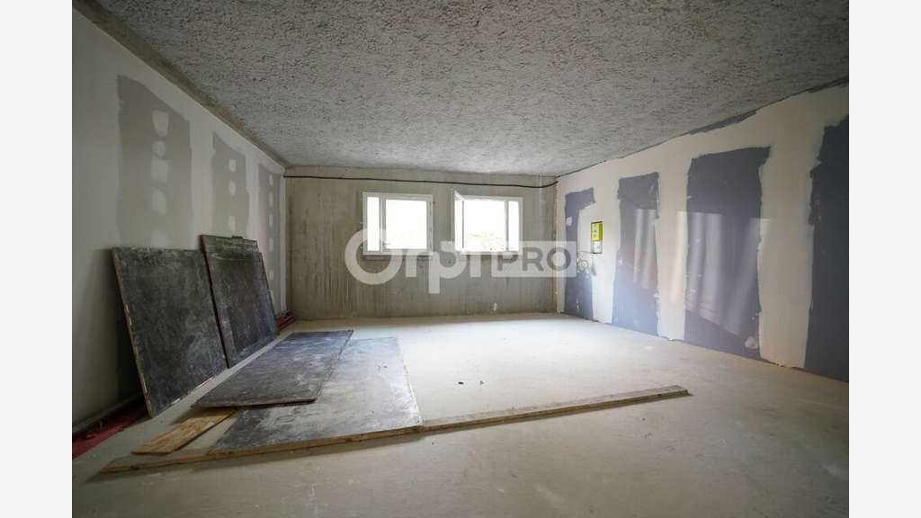 Local commercial neuf de 80m² à vendre à Chaponnay